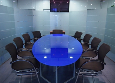 Reserve sala de reuniones equipada en Madrid Centro 40 m², Calle Agustín de Betancourt  21 - 3 | MatchOffice