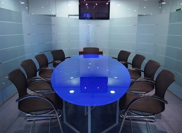 Alquile oficinas de coworking en Madrid Centro 100 m², Calle Agustín de Betancourt 21 - 6 | MatchOffice