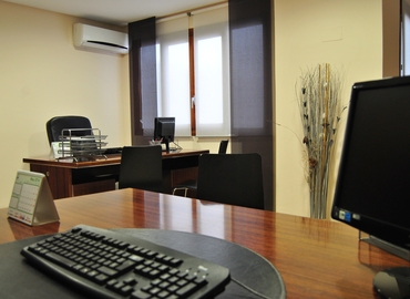 Alquile sala de juntas acogedora en Jerez de la Frontera 25 m², Calle Santa María 17 - 6 | MatchOffice