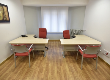 Reserve sala de juntas en León 20 m², Avenida Independencia 1 2ª planta - 6 | MatchOffice.es