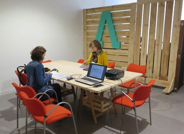 Alquile oficinas de coworking en Granada 40 m², Avenida de Andalucía - 3 | MatchOffice.es