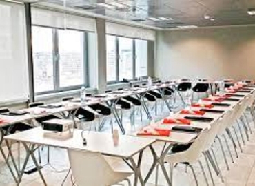 Alquile sala de conferencias acogedora en les Corts 140 m², Avinguda Diagonal 601 - 7 | MatchOffice