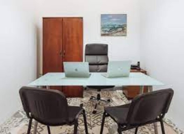 Alquile oficinas temporales en Santa Cruz de Tenerife 30 m², Calle Santa Teresa Jornet e Ibars 11 - 5 | MatchOffice