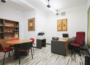 Alquile sala de conferencias fiable en Madrid Centro 30 m², Calle López de Aranda 35 - 13 | MatchOffice