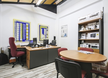 Alquile nuestra oficina virtual funcional en Madrid Centro, Calle López de Aranda 35 - 8 | MatchOffice