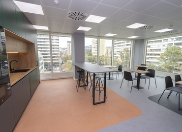 Reserve sala de conferencias acogedora en Sants-Montjuic 60 m², Carrer de Tarragona 161 - 10 | MatchOffice