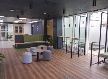 Reserve sala de reuniones acogedora en Sants-Montjuic 60 m², Carrer de Tarragona 161 - 11 | MatchOffice.es