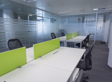 Elija sala de juntas acogedora en Madrid Salamanca 52 m², Calle María de Molina - 7 | MatchOffice.es