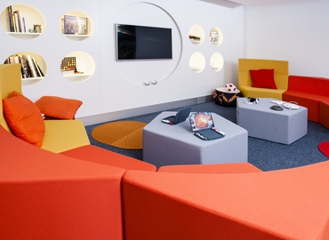 Reserve sala de conferencias fiable en Alcobendas 50 m², Calle de la Caléndula - 7 | MatchOffice