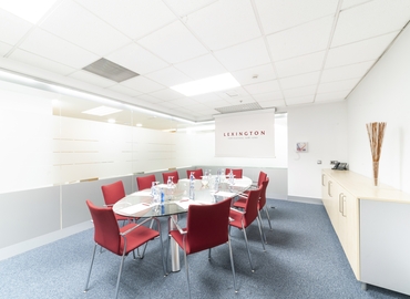 Reserve sala de juntas fiable en Alcobendas 50 m², Calle de la Caléndula - 8 | MatchOffice