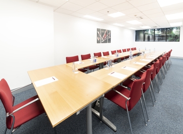 Alquile sala de conferencias acogedora en Alcobendas 50 m², Calle de la Caléndula - 9 | MatchOffice.es