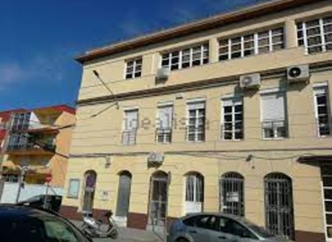 Alquile oficinas temporales en Cádiz 58 m², Calle Paciano del Barco 2 - 6 | MatchOffice.es
