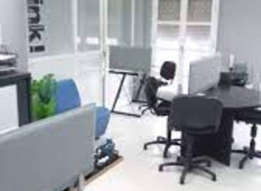 Alquile oficinas compartidas en Cádiz 58 m², Calle Paciano del Barco 2 - 9 | MatchOffice.es
