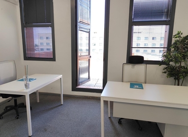 Explore coworking en Sevilla 40 m², Calle Luis Fuentes Bejarano - 2 | MatchOffice.es