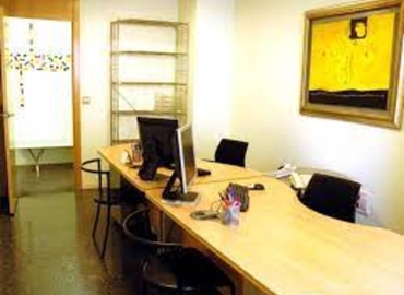 10 m² Coworking  in Valencia, Carrer del Convent de Santa Clara 6 (46002) - 7 | MatchOffice.com