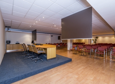 Elija sala de conferencias en Marbella 50 m², Autovía del Mediterráneo - 8 | MatchOffice.es