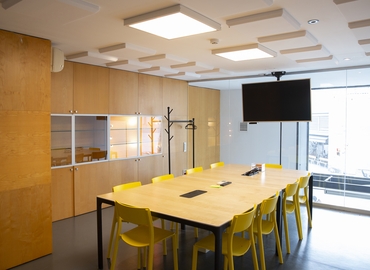 Alquile oficinas de coworking en Sant Martí 500 m², Carrer de Pujades 94-96 - 44 | MatchOffice.es