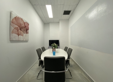 50 m² Conference hall in Seville, Avenida San Francisco Javier (41005) - 9 | MatchOffice.com