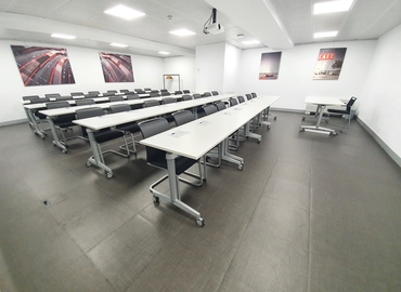 Parque empresarial en alquiler en Madrid Centro 3500 m², Plaza de Carlos Trías Bertrán 4 - 17 | MatchOffice