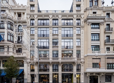 Explore oficinas de coworking en Madrid Ciudad Lineal 4200 m², C.Gran Vía - 1 | MatchOffice.es