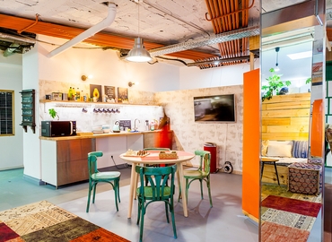 10 m² Coworking space  in Palma de Mallorca, Carrer de l'Arxiduc Lluís Salvador 7b (07004) - 6 | MatchOffice.com