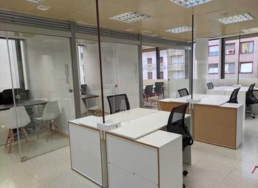 200 m² Shared workspace  in Alicante, Rambla de Méndez Núñez 28 (03002) - 1 | MatchOffice