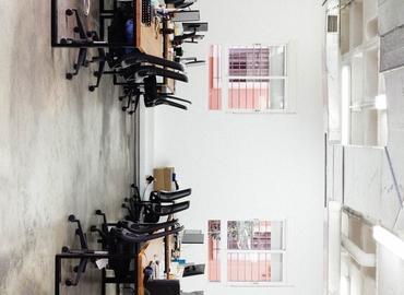 Micentro de negocio en alquiler en Sevilla 180 m², Calle Bajeles 15 - 6 | MatchOffice