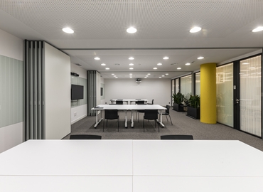 Centros de negocio disponible para alquilar en Mataró 700 m², Avinguda Cabrera - 0 | MatchOffice