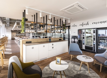 Parque empresarial en alquiler en Mataró 700 m², Avinguda Cabrera - 2 | MatchOffice