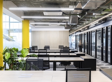 Centros de negocio disponible para alquilar en Mataró 700 m², Avinguda Cabrera - 3 | MatchOffice