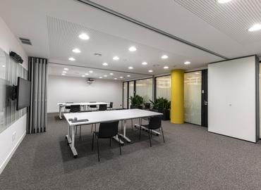 Parque empresarial en alquiler en Mataró 700 m², Avinguda Cabrera - 4 | MatchOffice.es