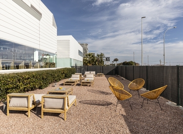 Business center en alquiler en Mataró 700 m², Avinguda Cabrera - 5 | MatchOffice.es