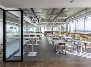 Parque empresarial disponible para alquilar en Mataró 700 m², Avinguda Cabrera - 5 | MatchOffice