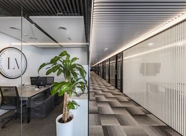 Centros de negocio en alquiler en Mataró 700 m², Avinguda Cabrera - 8 | MatchOffice.es