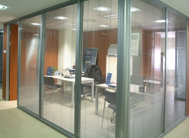 55 m² Shared workspace  in Alicante, Avenida Maisonnave  28 bis (03003) - 2 | MatchOffice.com