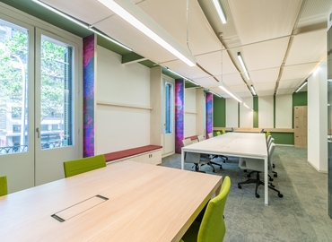 Alquile oficinas de coworking en Ciutat Vella 1475 m², Ronda de Sant Pere 16 - 10 | MatchOffice