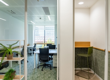 Explore coworking en Sant Martí 1800 m², Carrer de la Ciutat de Granada 150 - 8 | MatchOffice