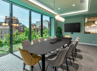 Alquile oficinas de coworking en Madrid Centro 3498 m², Calle de Francisco Silvela 42 - 3 | MatchOffice