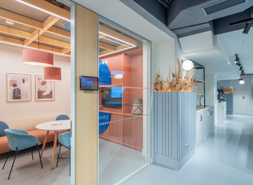 Reserve sala de reuniones en Madrid Centro 5745 m², Paseo de la Habana - 9 | MatchOffice