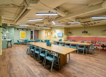 Reserve sala de reuniones en Madrid Salamanca 200 m², Calle del Príncipe de Vergara 112 - 7 | MatchOffice.es