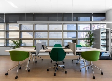 Alquile oficinas de coworking en Zaragoza 90 m², Avenida de Juan Pablo II 35 - 8 | MatchOffice.es
