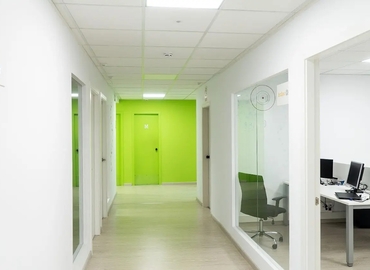 Centros de negocio disponible para alquilar en Baix Llobregat 60 m², Carrer del Mestre Joan Corrales - 4 | MatchOffice.es