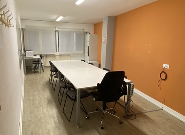 Office Avenida del Ferrocarril 48012 Bilbao