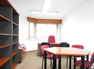 30 m² Business park in Leon, Calle Alférez Provisional 2 (24001) - 28 | MatchOffice.com
