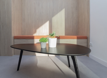 Explore oficinas compartidas en Madrid Centro 48 m², Paseo de las Delicias - 10 | MatchOffice