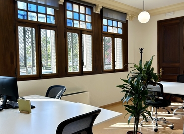 Alquile oficinas de coworking en Girona 5500 m², Carrer de Santa Eugènia 42 - 7 | MatchOffice