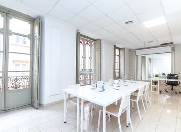 Alquile sala de reuniones en Málaga 40 m², Calle Alhóndiga 6 - 0 | MatchOffice