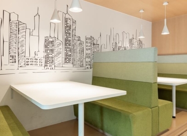 70 m² Serviced office in Malaga, Plaza de la Solidaridad 12 (29006) - 2 | MatchOffice