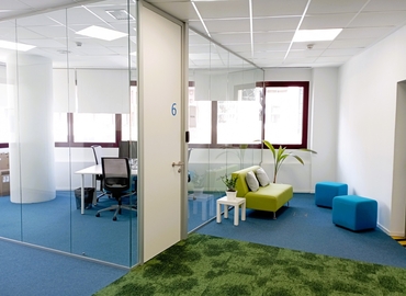 Explore coworking en Madrid Hortaleza 10 m², Calle de María Tubau 3 - 0 | MatchOffice