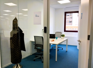 Explore oficinas compartidas en Madrid Hortaleza 10 m², Calle de María Tubau 3 - 5 | MatchOffice
